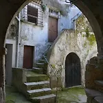 Апарт-отель Garganomareborghi Ospitalita Diffusa 3*