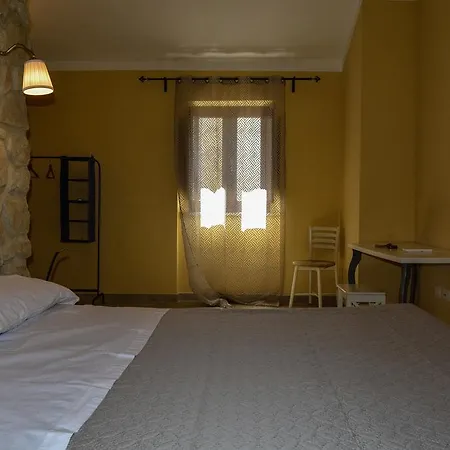 아파트호텔 Garganomareborghi Ospitalita Diffusa 3*
